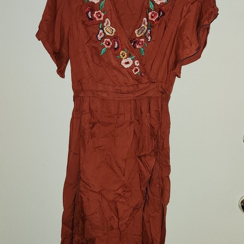 Sonoma Women's Embroidered Wrap Dress Size Small